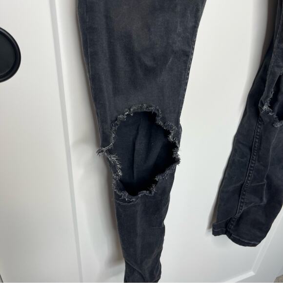 Free People Black Wash Busted Knee Skinny Ankle Jeans Size 26 - Picture 3 of 7